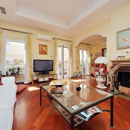 4Bnb - Luxury Trevi Apartment W Terrace Rom Eksteriør billede
