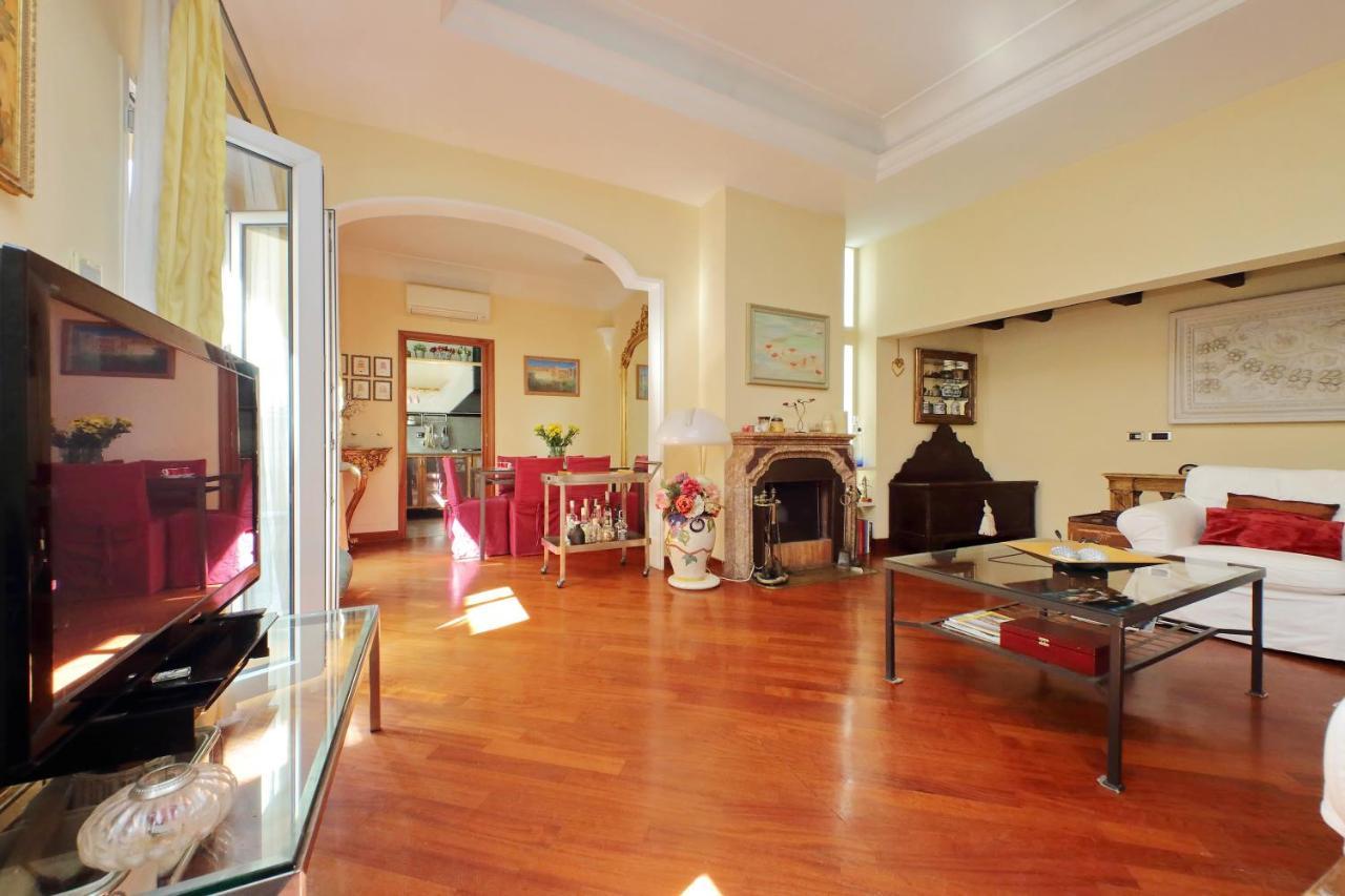 4Bnb - Luxury Trevi Apartment W Terrace Rom Eksteriør billede