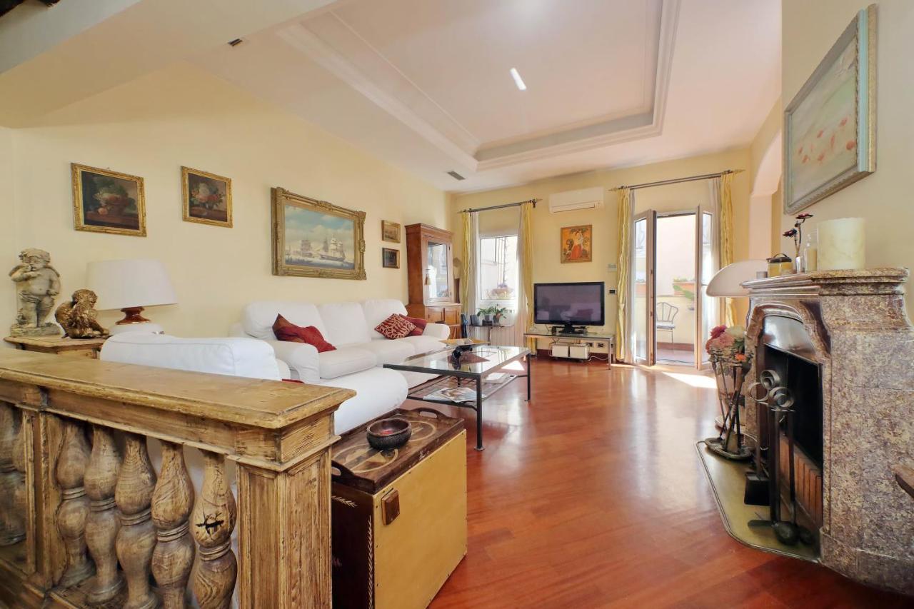 4Bnb - Luxury Trevi Apartment W Terrace Rom Eksteriør billede